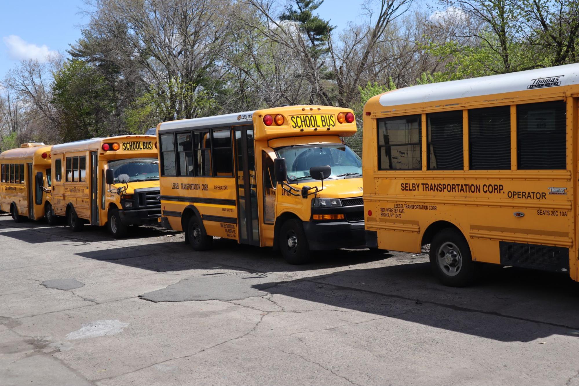 Manhattan charter bus rentals for holiday events by Leesel Transportation